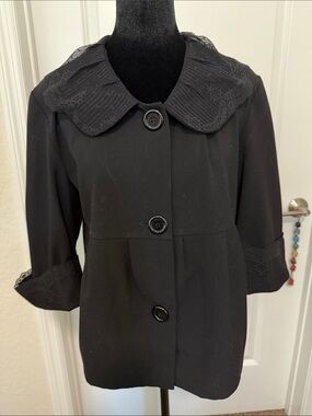 Ava & Grace Black Lace-Collar Button-Front Blazer size 10P